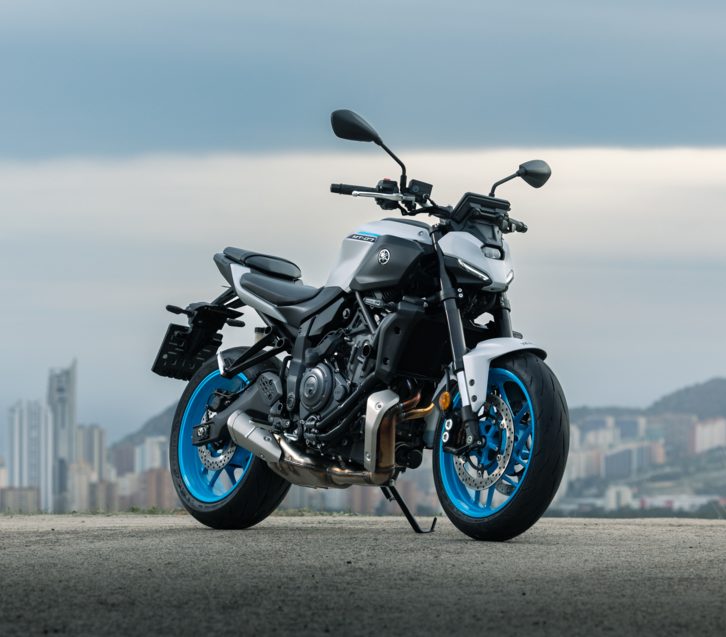 Yamaha Naked Bike