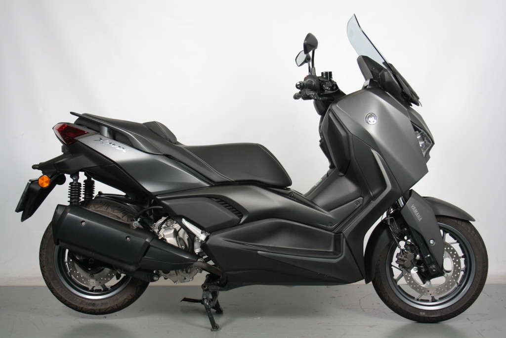 Yamaha XMAX 300 Yamaha XMAX 300 2024 – Sportieve en comfortabele premium Occasion | MotorCentrumWest